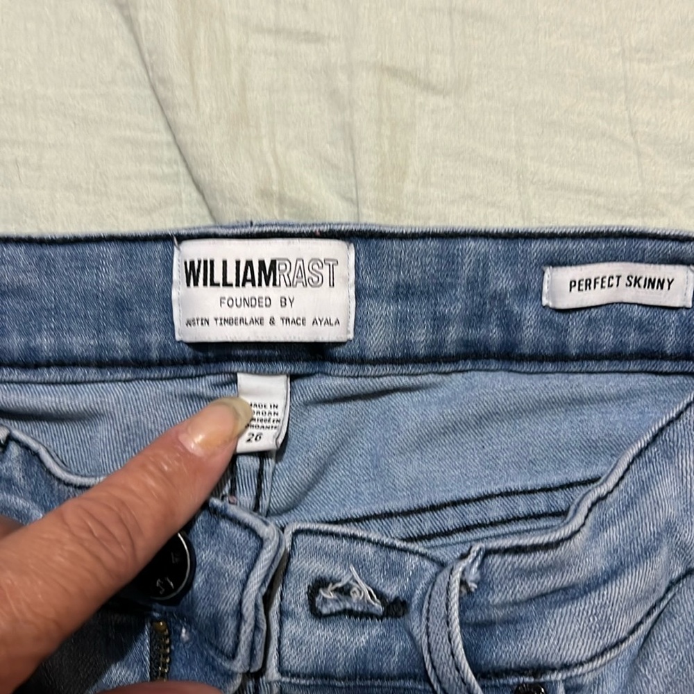 Blue skinny jeans